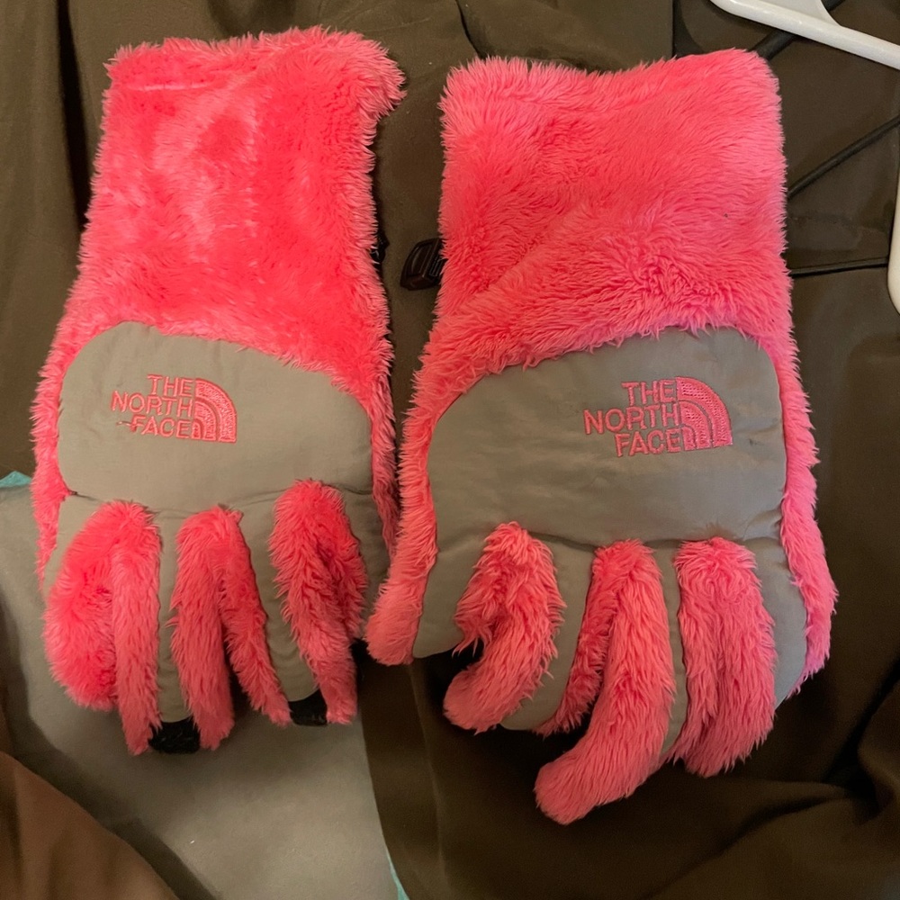 Pink north face gloves